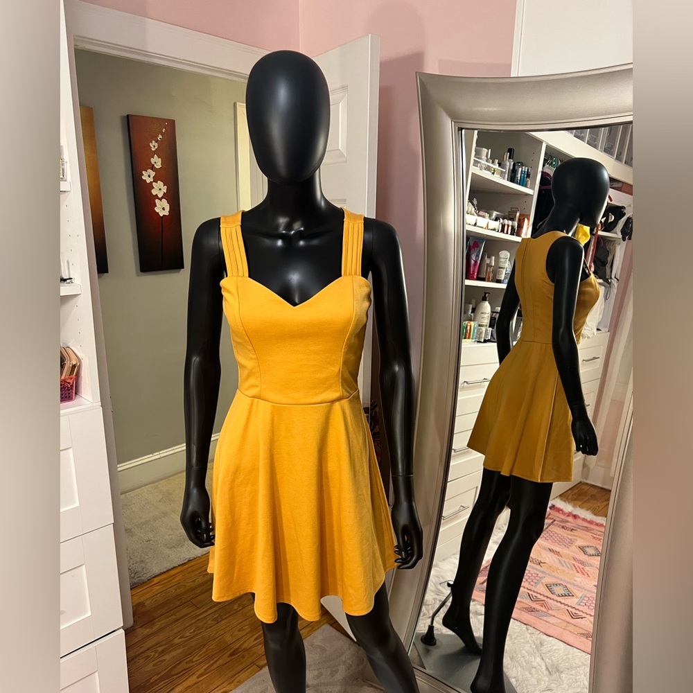 Cute yellow mini dress size small